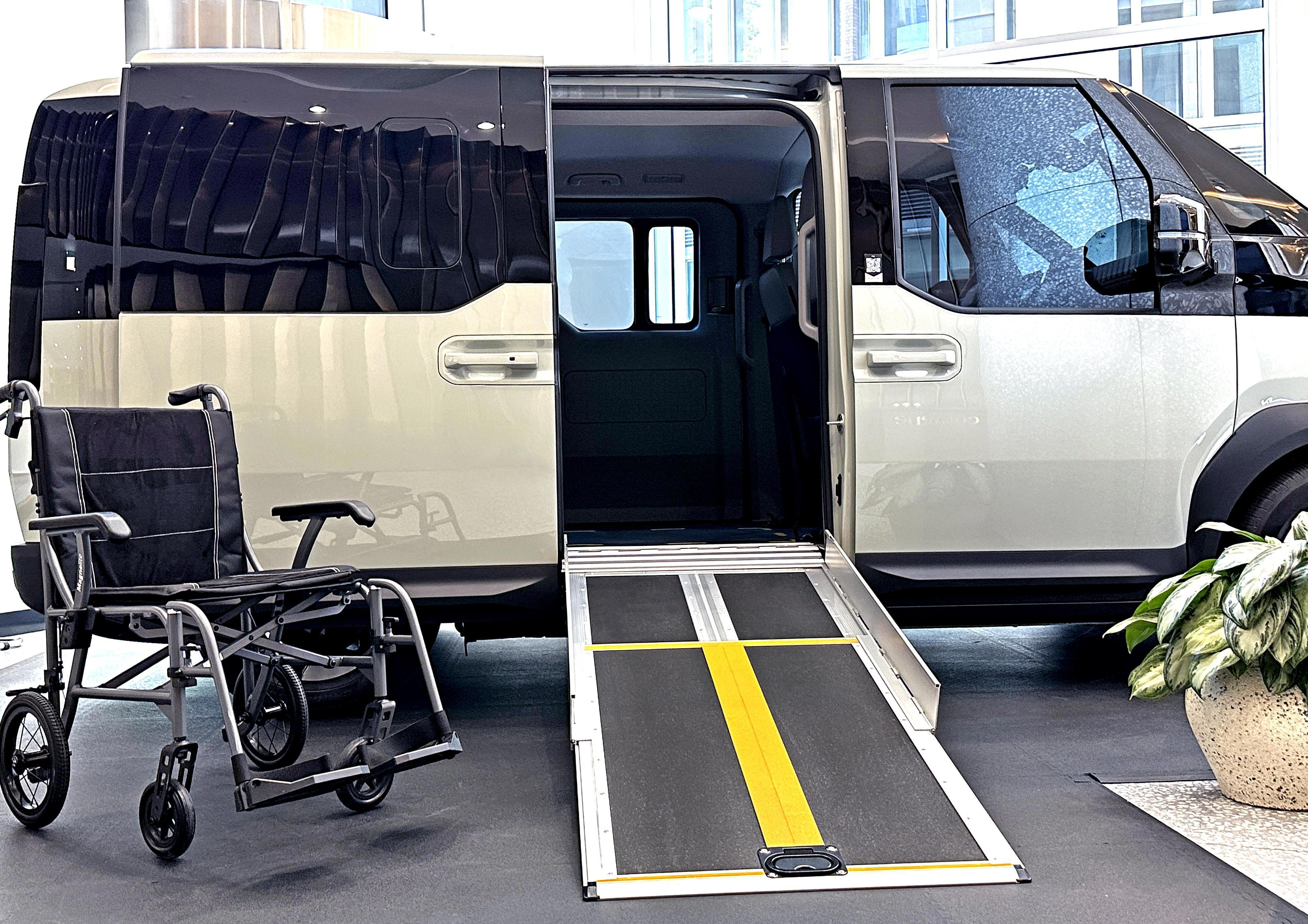 Wheelchair accessible vehicle for participant transport